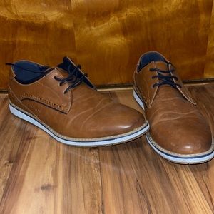 Light brown dress shoes